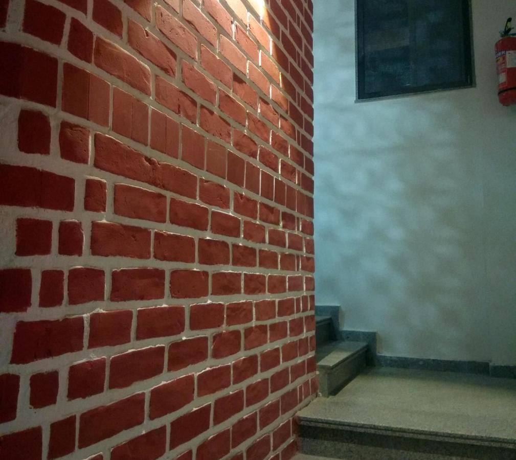 Hotel Milan Ahmadabad Zewnętrze zdjęcie