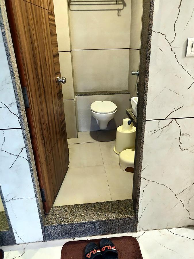 Hotel Milan Ahmadabad Zewnętrze zdjęcie